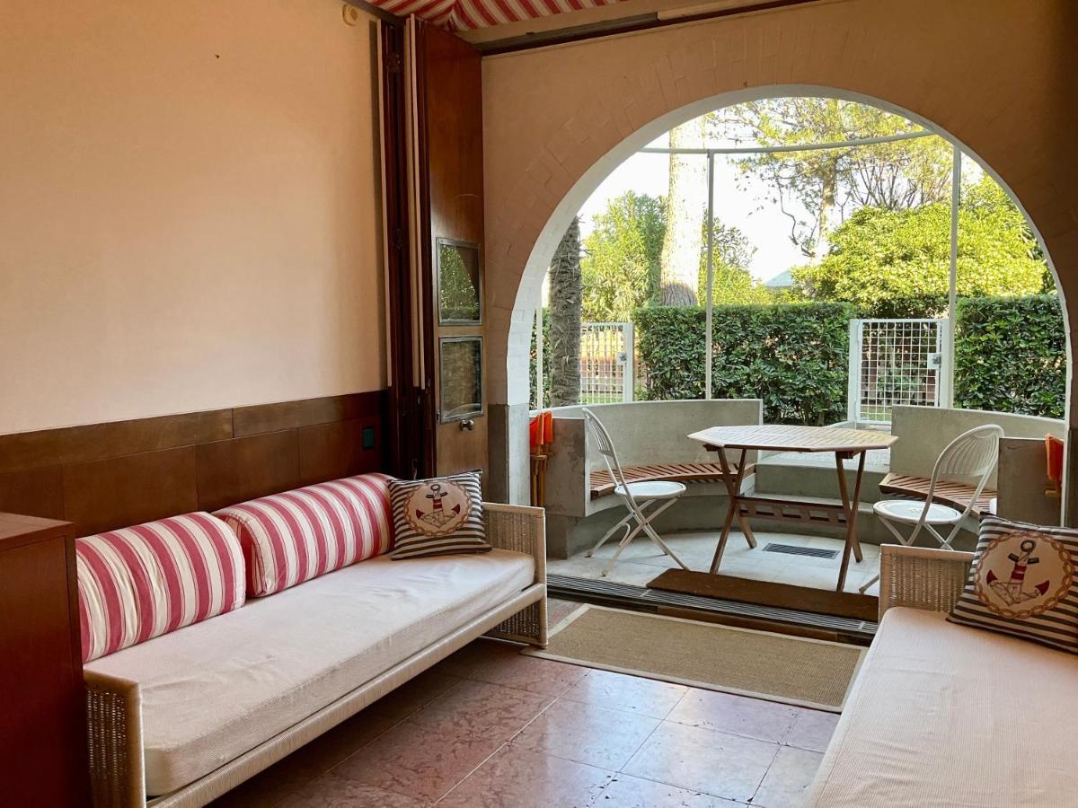 Aquamar - Suite On The Beach Lido di Venezia Exterior foto